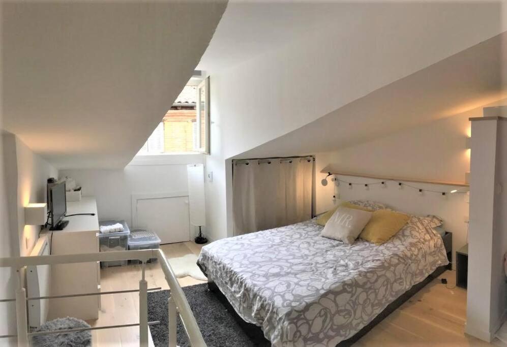 Apartamento Duplex Aux Carmes Toulouse Exterior foto